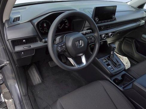 Used 2025 Honda CR-V LX image 9