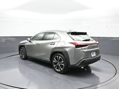Used 2020 Lexus UX 250h w/ Accessory Package 2 AWD/4WD image 8