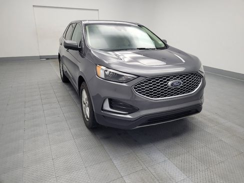 Used 2023 Ford Edge SEL image 14