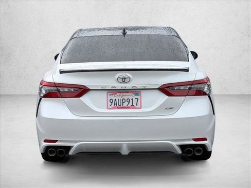Used 2022 Toyota Camry XSE FWD image 7