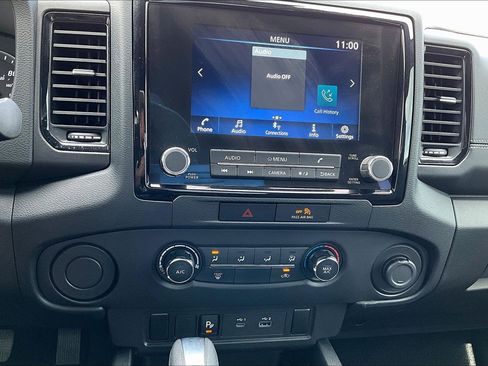 Used 2023 Nissan Frontier SV w/ Midnight Edition Package image 16