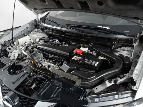 Used 2015 Nissan Rogue SV w/ SV Premium Package image 43