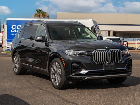 Used 2021 BMW X7 xDrive40i w/ Premium Package AWD/4WD image 1