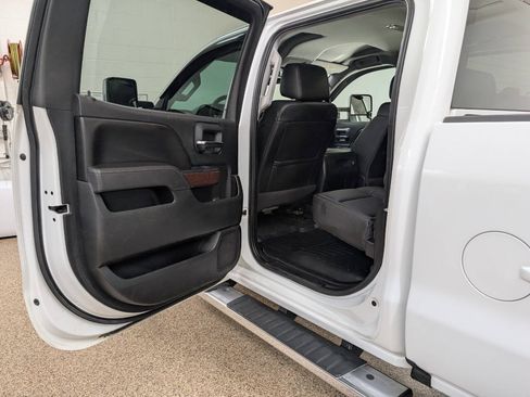 Used 2016 GMC Sierra 2500 SLT w/ Driver Alert Package AWD/4WD image 12