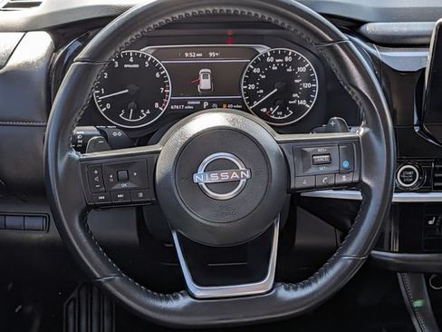 Used 2024 Nissan Pathfinder SV FWD image 13