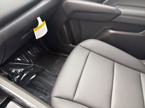 New 2025 GMC Canyon Elevation w/ Convenience Package image 26