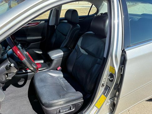 Used 2004 Lexus ES 330 image 32