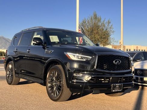 Certified 2023 INFINITI QX80 Premium Select w/ Cargo Package image 6