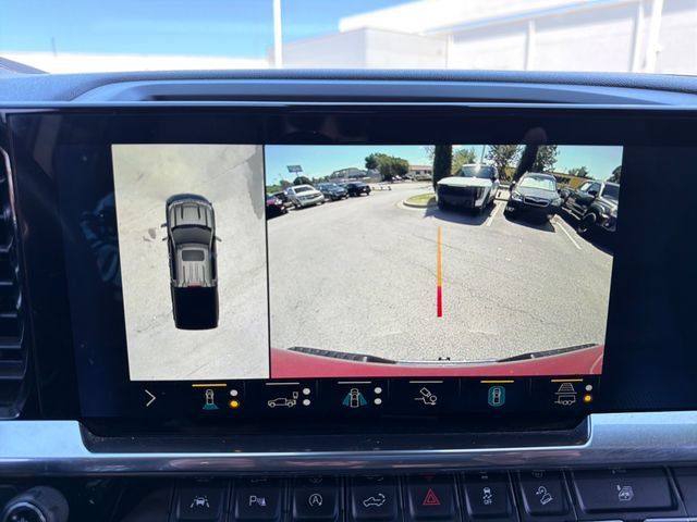 Used 2022 Chevrolet Silverado 1500 LT AWD/4WD image 13