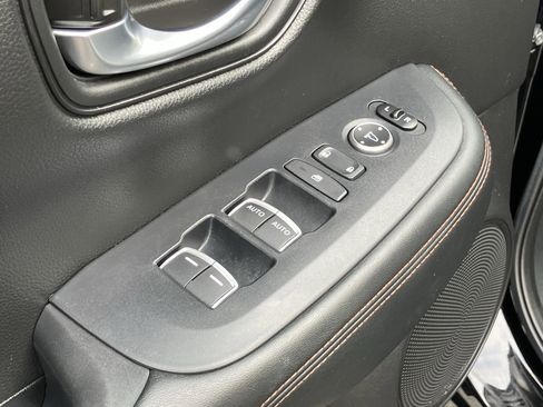 Certified 2023 Honda HR-V Sport image 15