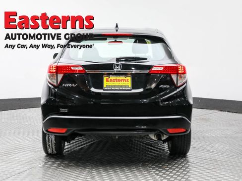 Used 2019 Honda HR-V LX image 6