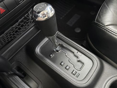 Used 2014 Jeep Wrangler Unlimited Sahara w/ Dual Top Group image 22