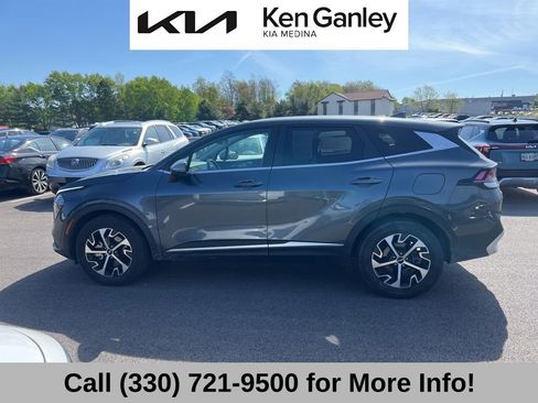 Used 2024 Kia Sportage EX FWD image 9