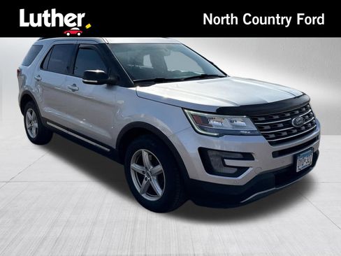 Used 2017 Ford Explorer XLT w/ Equipment Group 202A image 1
