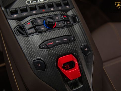 Used 2022 Lamborghini Aventador Countach AWD/4WD image 34