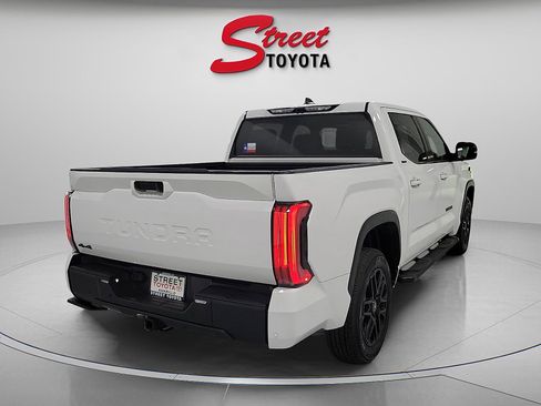 Certified 2025 Toyota Tundra Limited AWD/4WD image 4