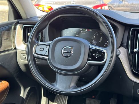 Used 2019 Volvo XC60 T6 Inscription w/ Protection Package Premier AWD/4WD image 13
