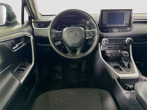 Certified 2021 Toyota RAV4 XLE image 20