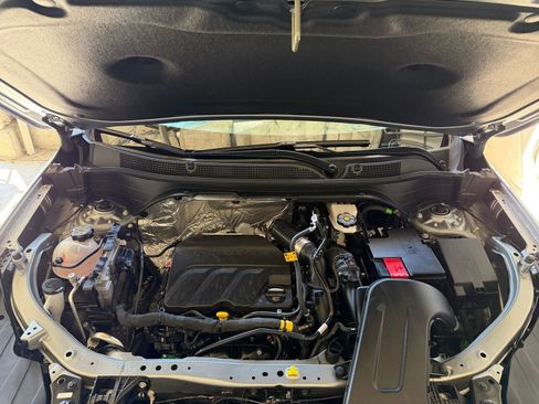 Used 2025 Chevrolet Trax LT image 30