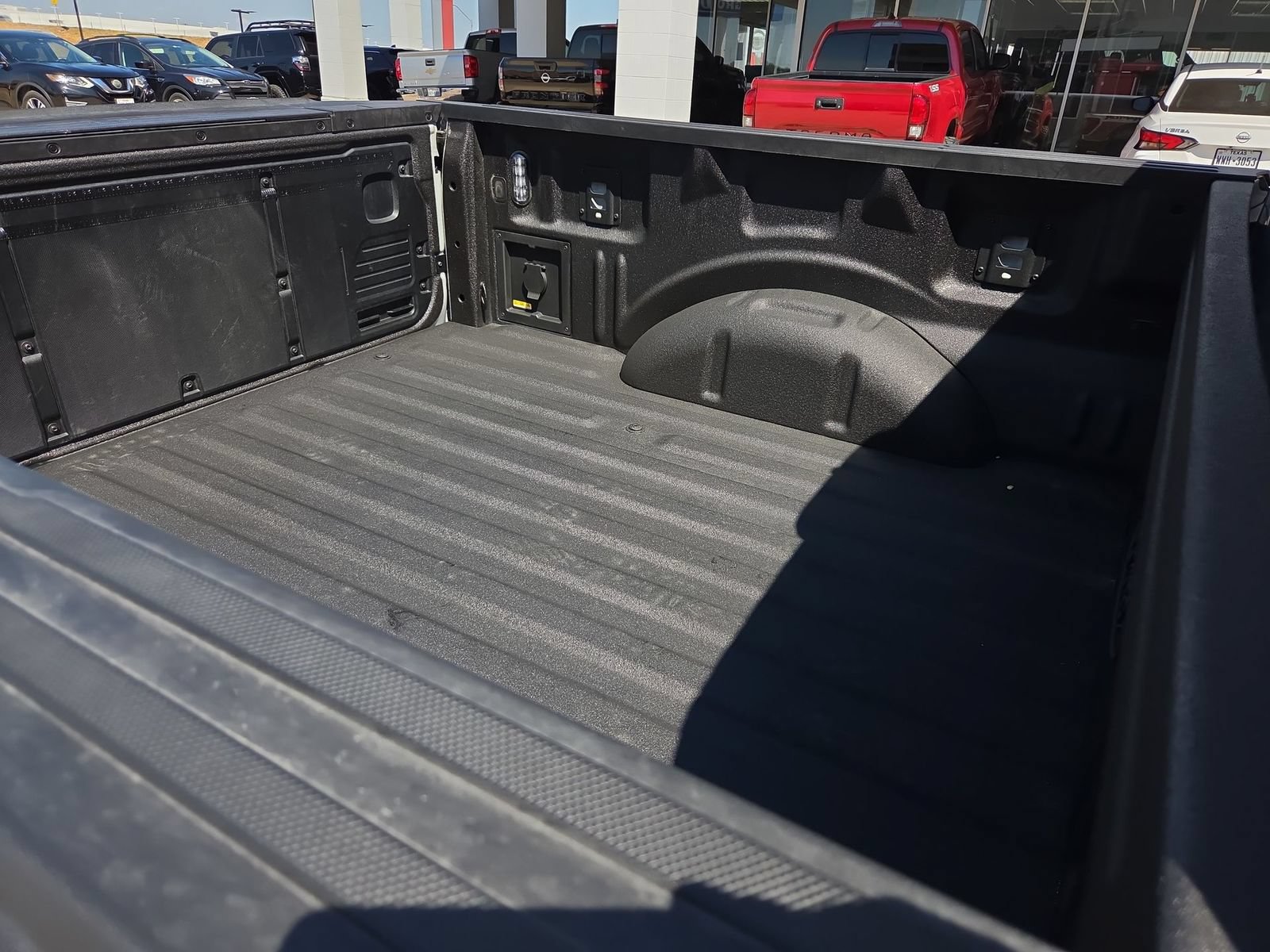 Used 2026 Ford F150 Raptor w/ Equipment Group 803A Raptor R AWD/4WD image 27