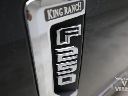 Used 2019 Ford F250 King Ranch w/ King Ranch Ultimate Package AWD/4WD image 11