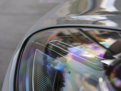 Certified 2023 Porsche Macan S image 12