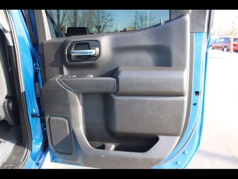 Used 2022 Chevrolet Silverado 1500 Custom w/ LPO, Dark Essentials Package AWD/4WD image 21