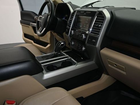 Used 2015 Ford F150 Lariat w/ Equipment Group 502A Luxury RWD image 10