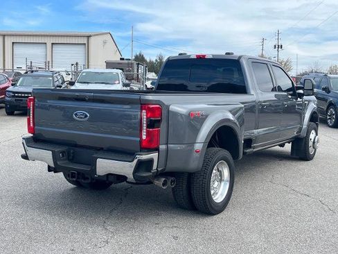 Certified 2023 Ford F450 Lariat w/ FX4 Off-Road Package image 3