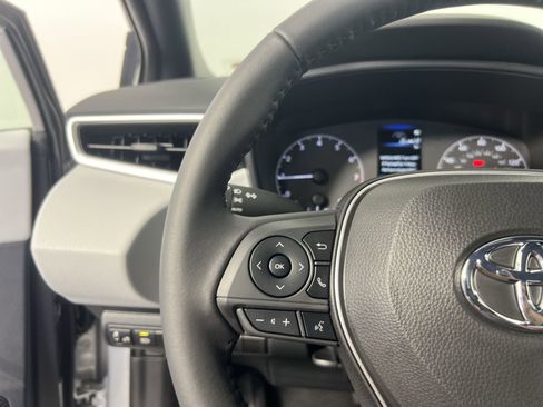 Used 2024 Toyota Corolla SE FWD image 18