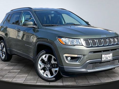 Certified 2020 Jeep Compass Limited AWD/4WD image 36
