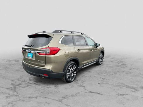 Used 2024 Subaru Ascent Limited w/ Technology Package image 8