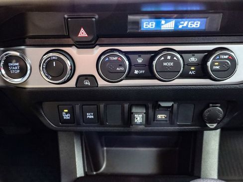 Used 2023 Toyota Tacoma SR5 w/ Technology Package image 31