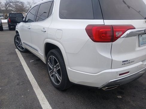 Used 2017 GMC Acadia Denali w/ Technology Package image 3