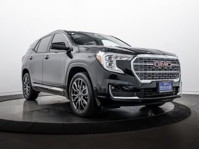 Used 2024 GMC Terrain Denali w/ Black Diamond Edition