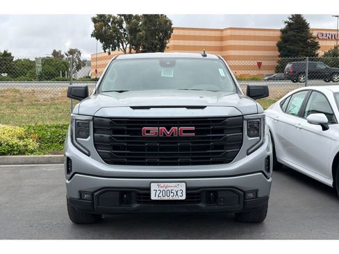 Used 2024 GMC Sierra 1500 Elevation AWD/4WD image 3