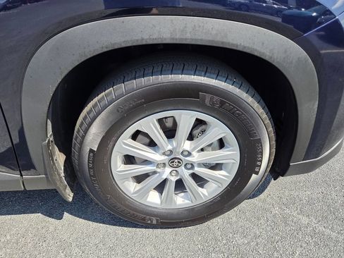Certified 2025 Toyota Grand Highlander FWD image 19