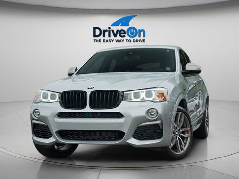 Used 2018 BMW X4 M40i image 20