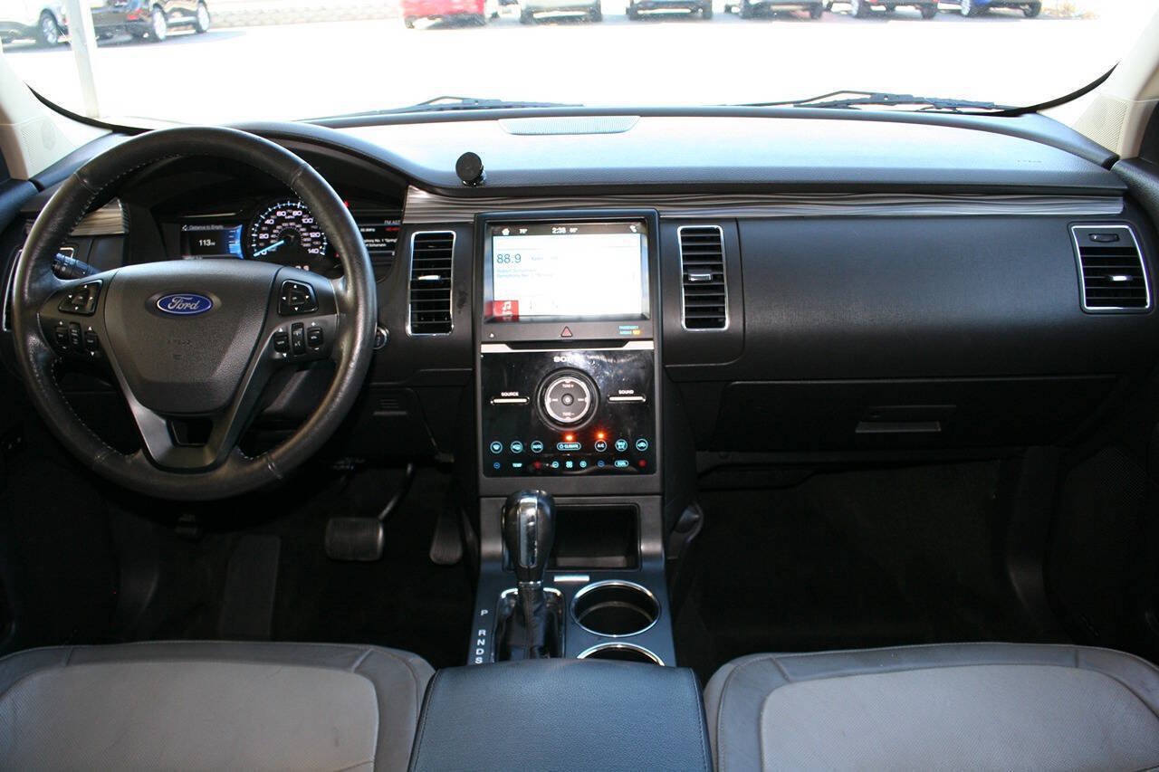 Used 2016 Ford Flex Limited w/ Equipment Group 301A FWD image 14