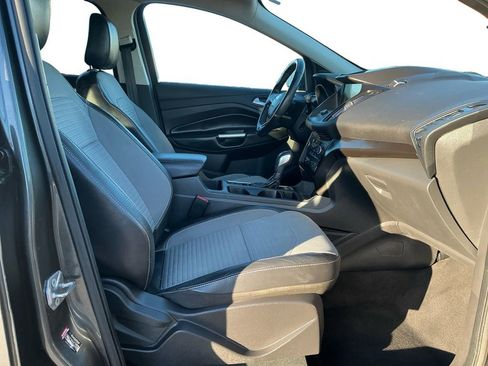 Used 2019 Ford Escape SE image 22