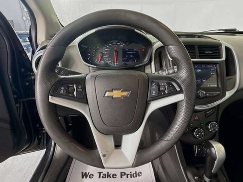 Used 2019 Chevrolet Sonic LT FWD image 12