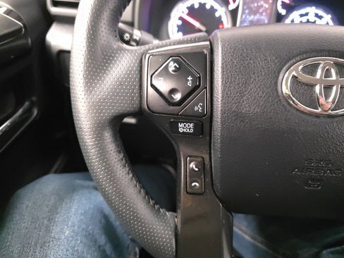 Used 2024 Toyota 4Runner TRD Off-Road image 14