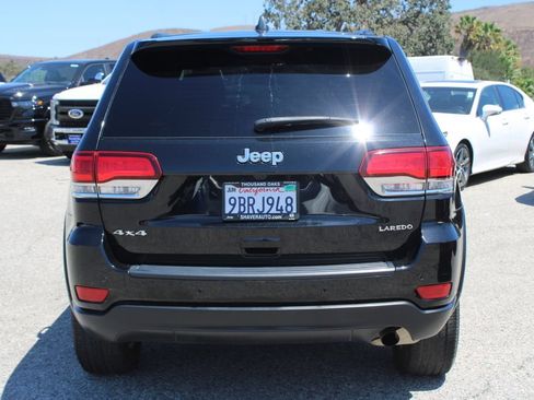 Used 2022 Jeep Grand Cherokee Laredo X AWD/4WD image 5