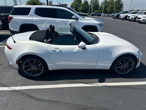 Used 2017 MAZDA MX-5 Miata Grand Touring RWD image 15