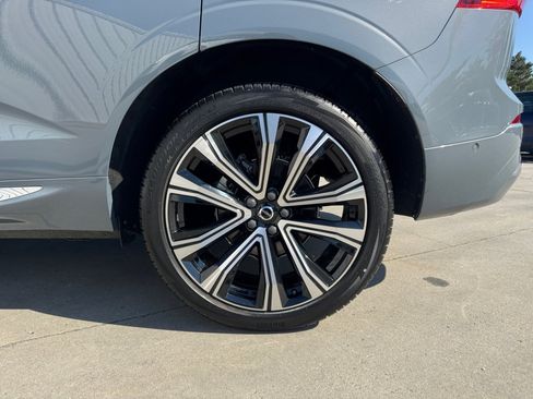 Used 2023 Volvo XC60 B5 Ultimate w/ Climate Package FWD image 22