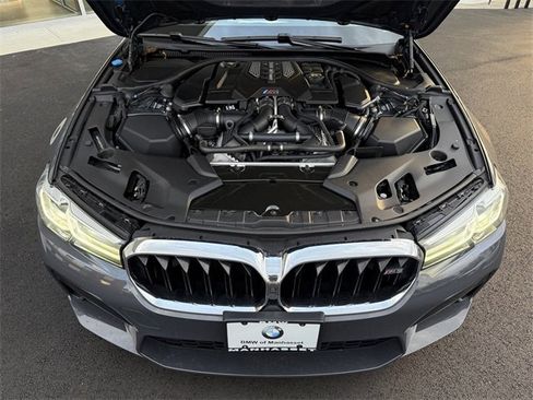 Certified 2022 BMW M5 w/ Executive Package image 29