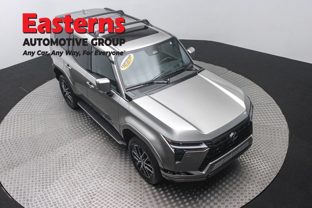 Used 2024 Lexus GX 550 w/ Cold Area Package AWD/4WD image 4