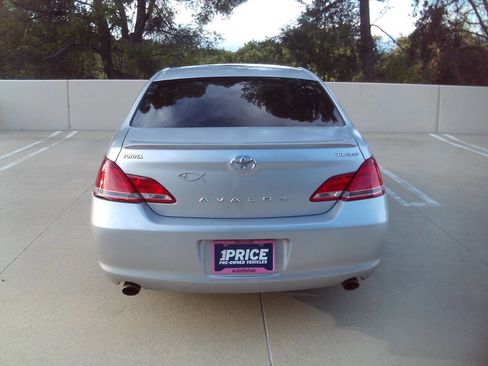 Used 2006 Toyota Avalon Touring FWD image 4