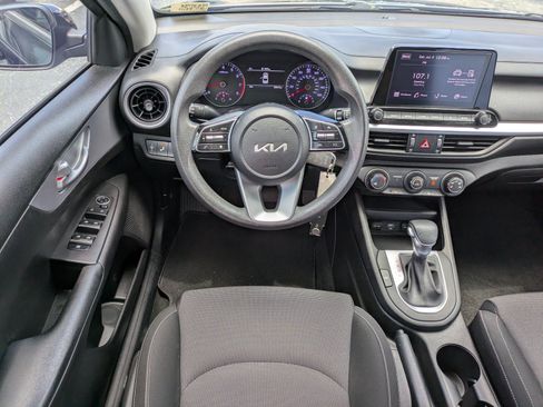 Certified 2023 Kia Forte LXS w/ LXS Technology Package FWD image 12