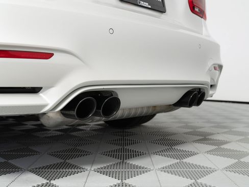 Used 2018 BMW M3 RWD image 23